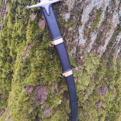 Shamshir with scabbard from the Eastern line